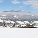 Das Landhaus - Grosszuegiges Ferienhaus In Altenmarkt Altenmarkt im Pongau